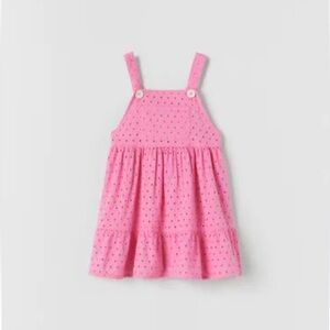 Zara Kids Pink Eyelet Dress with Button In Straps and Front Pocket Size 4-5